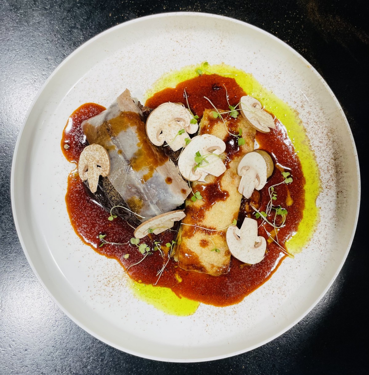 Le Paleron De Boeuf Confit, Gratin De Macaronis Parmesan, Cèpes Pour 2 Personnes